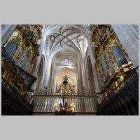 Catedral de Sigüenza, photo Santi Rodríguez Muela, Wikipedia.jpg